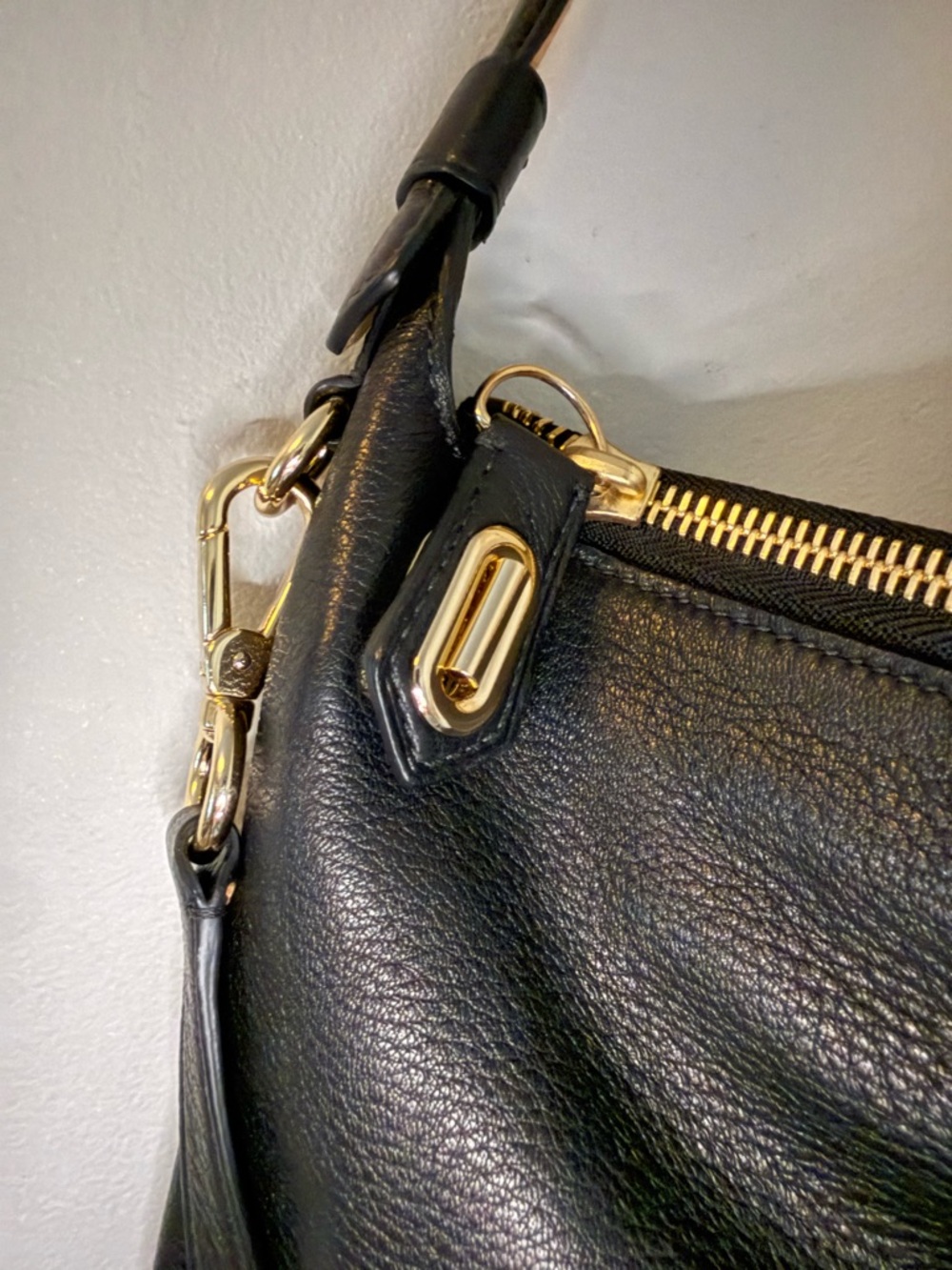 NWT Reed Krakoff black pebble deerskin messenger bag with gold hardware - Picture 3 of 7